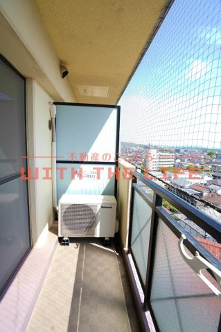 ダイナコート久留米レジックス【キャッシュバック対象物件】のバルコニー|暖かな日差しのふりそそぐバルコニー