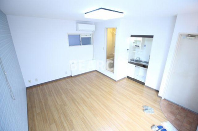 【居間・リビング】 | スクエア藤ノ森 | ※壁の色がイメージと違う場合があります