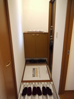 ヴェルドミール Bの玄関