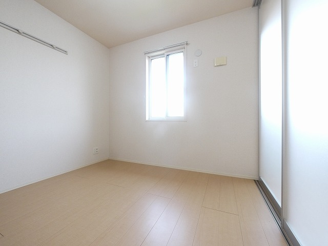 セントレジス八尾の洋室|個人の部屋や寝室として使える洋室です