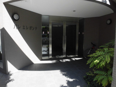 【エントランス】 | パレエレガンテ | オシャレなエントランスです