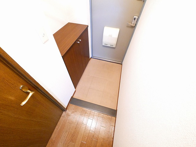 シェーヌ生駒の玄関|落ち着いた玄関です