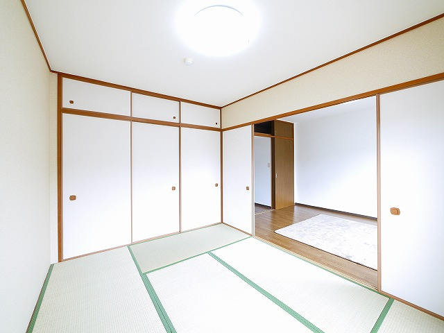 シェーヌ生駒の和室|日本らしい落ち着いた雰囲気の和室です