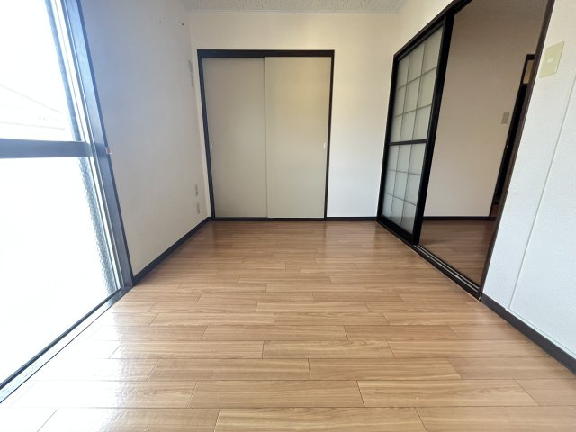 ハイツジュピターの洋室