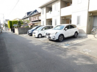 【駐車場】
