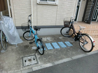【その他共用部分】 | 敷地内に駐輪場を完備しています！荷物が重いときに自転車があれば助かりますね！