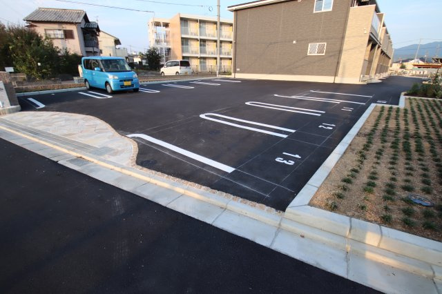 【駐車場】 | ラフレーゼ