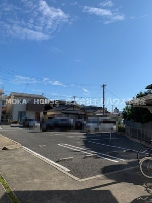 【駐車場】 | コンフォート八代 | 車をお持ちの方に嬉しい駐車場付きの物件です