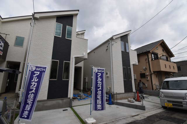 【外観】 | 練馬区三原台1丁目　新築戸建 | ８項目の住宅性能等級でハイグレード等級を取得する４LDK！水廻り設備はLDKフロアに集約し、導線の良い間取りです！