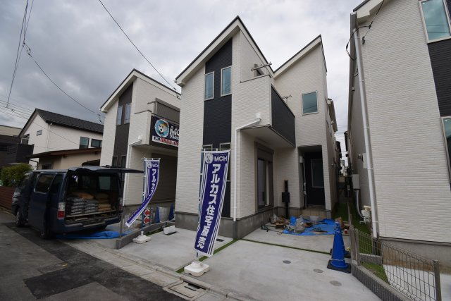 【外観】 | 練馬区三原台1丁目　新築戸建 | ８項目の住宅性能等級でハイグレード等級を取得する４LDK！水廻り設備はLDKフロアに集約し、導線の良い間取りです！