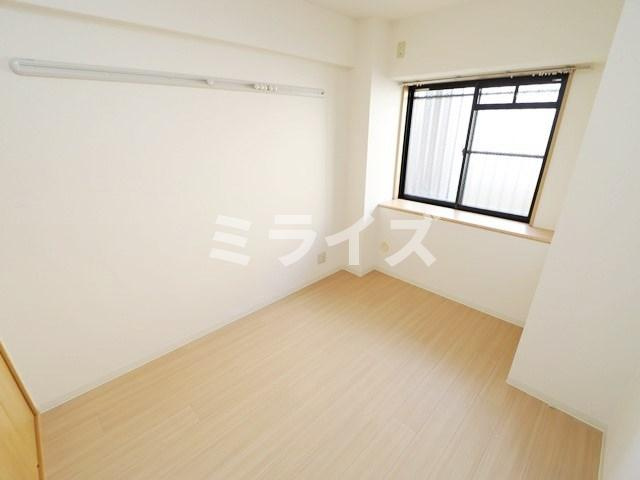 【洋室】 | サンスーシ南千里