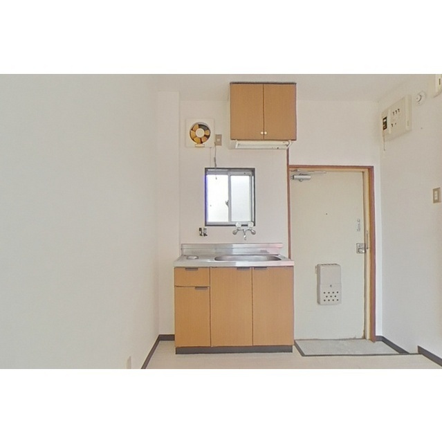 岐阜市今嶺１丁目のアパートのキッチン