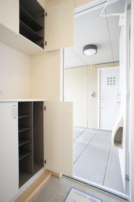 【玄関】 | サンライズＡ・Ｂ