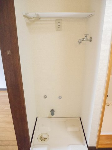 レディースマンションプリンセスの設備|室内洗濯機置場
イメージ画像になります
