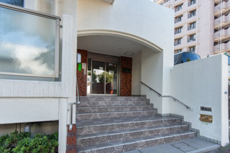 【エントランス】