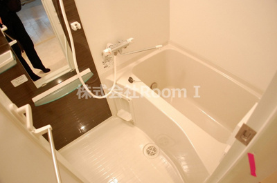 【浴室】 | レジュールアッシュ大阪城ＷＥＳＴ | 日々の暮らしに欠かせないお風呂です