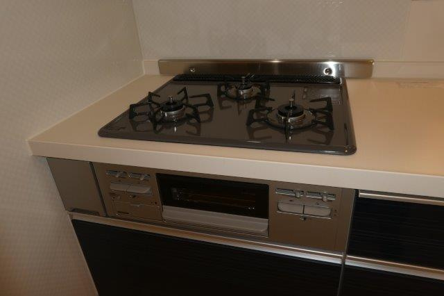 ヴェラビスタのキッチン|３口ガスコンロ
