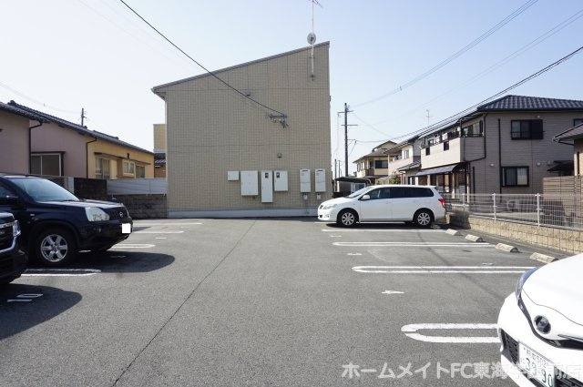 熊本市東区新外４丁目のアパートの駐車場