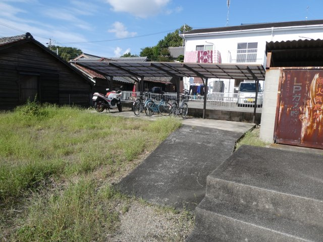 ニューハウジングの展望|自転車置場