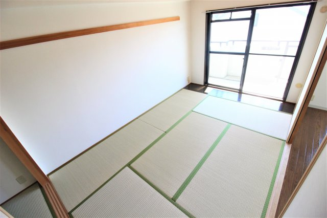【和室】 | ビオトープ旭ヶ丘 | 6帖