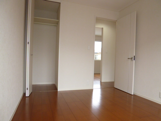 ロイヤルメゾン・プリモの洋室