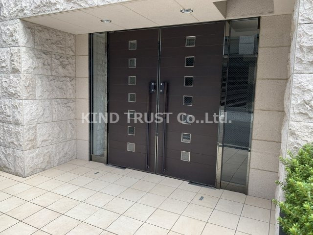 アーバネックス南森町（旧ラムール南森町アーバネックス）のエントランス|毎日通るエントランスはこのようになっています