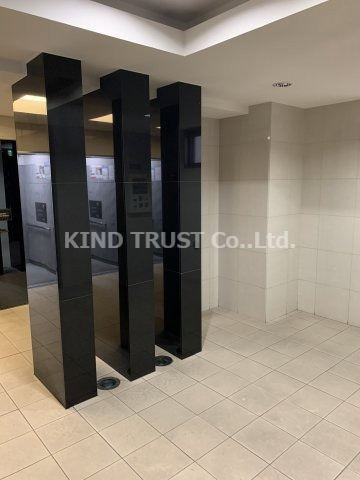 アーバネックス南森町（旧ラムール南森町アーバネックス）のロビー|落ち着いたロビーです