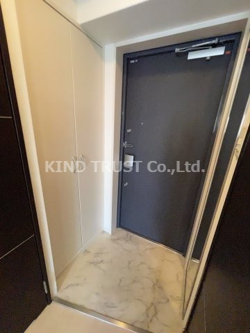 アーバネックス南森町（旧ラムール南森町アーバネックス）の玄関|シンプルで使いやすい玄関です