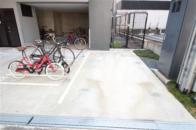 【駐車場】 | グランパシフィック十三元今里