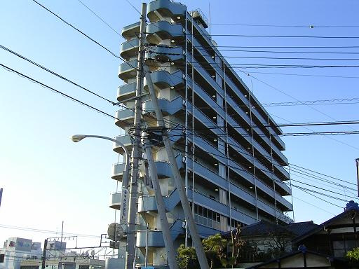 エクレール鴻巣