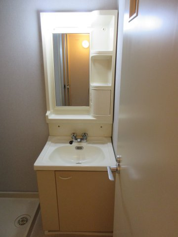 高根町１丁目マンションの洗面所|高根町１丁目マンション