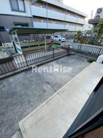 カムール高畑 Ａの駐車場