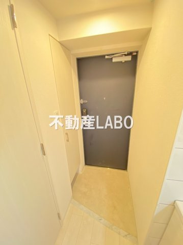 エスリード大阪ドームシティの玄関
