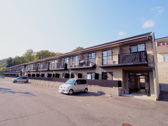 セレスト瀬の川の駐車場