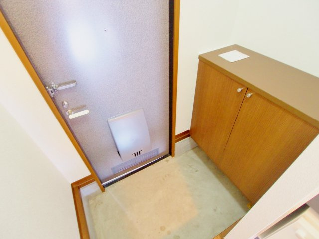 セレスト瀬の川の玄関