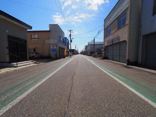 【周辺】 | 【建築条件なし】大仙市大曲栄町 の土地物件 大曲小学校まで400m・大曲高校350m