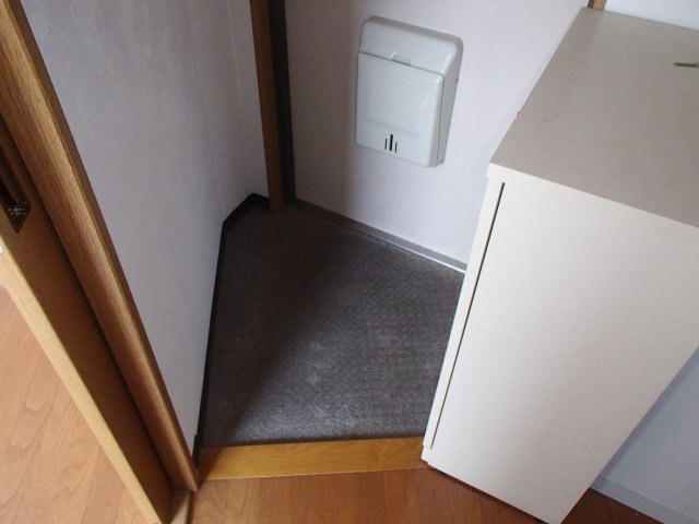 【玄関】 | ＴＭハイツ | シンプルで使いやすい玄関です