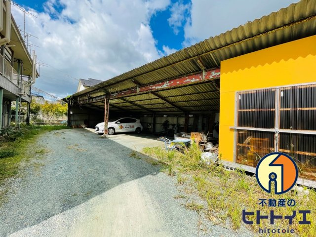 才木アパートの駐車場