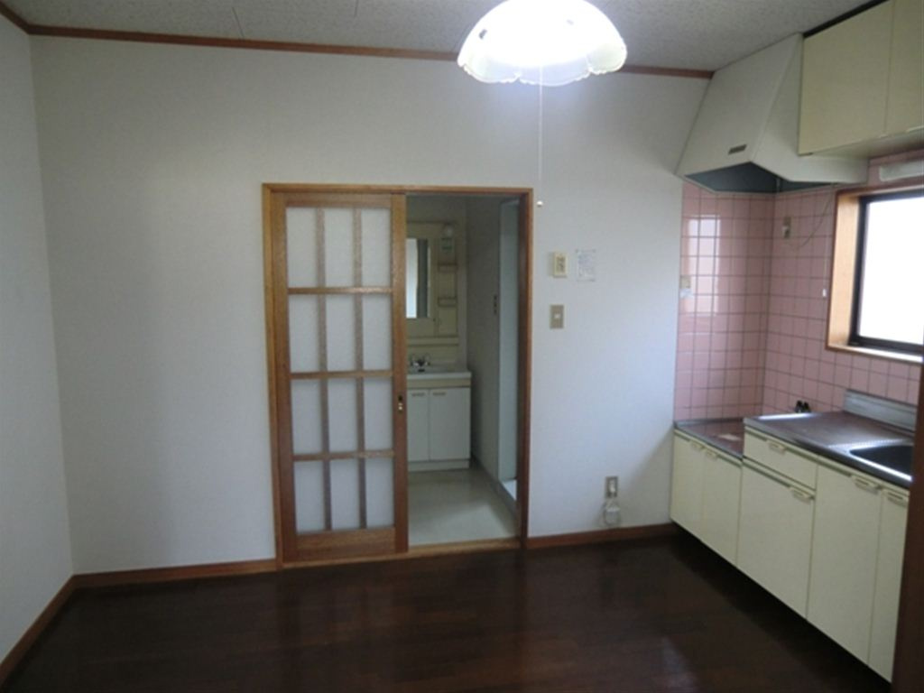 メゾン友の居間・リビング|ゆったりとした居間です