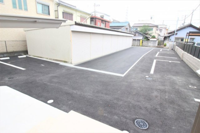 【その他共用部分】 | カーザセレーナ | 駐車場