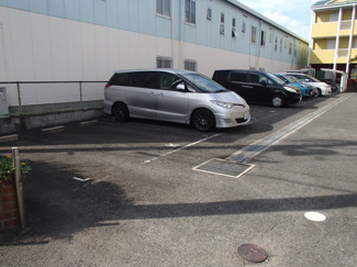 【駐車場】 | 車をお持ちの方に嬉しい駐車場付きの物件です