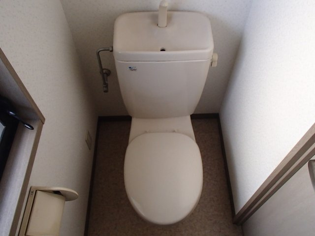 【トイレ】 | メゾンドファミール | コンパクトで使いやすいトイレです