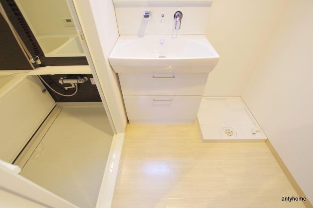 扇町公園プライマリーワン　仲介手数料無料の洗面所