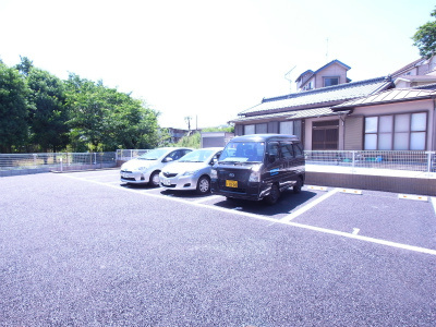 【駐車場】 | リブリタチカワ