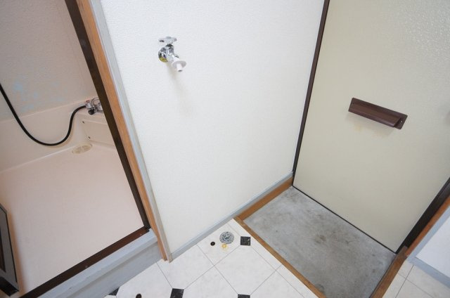 【設備】 | 第七西山荘 | 室内洗濯機置場