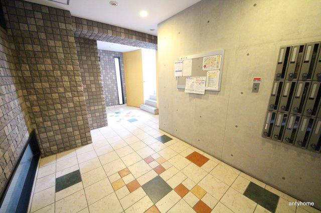 ラフォーレ天満橋　仲介手数料無料のロビー