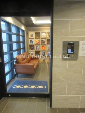 サンネクテール天満橋のエントランス|清潔なエントランスです