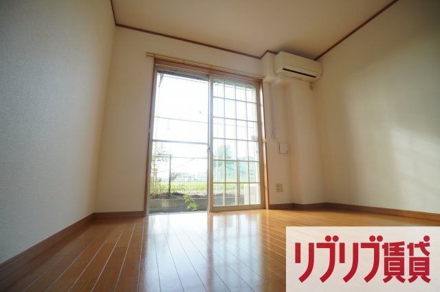 メゾン・ソレイユの居間・リビング