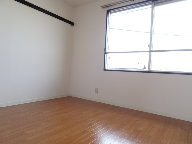 アーバンライフ久世の洋室