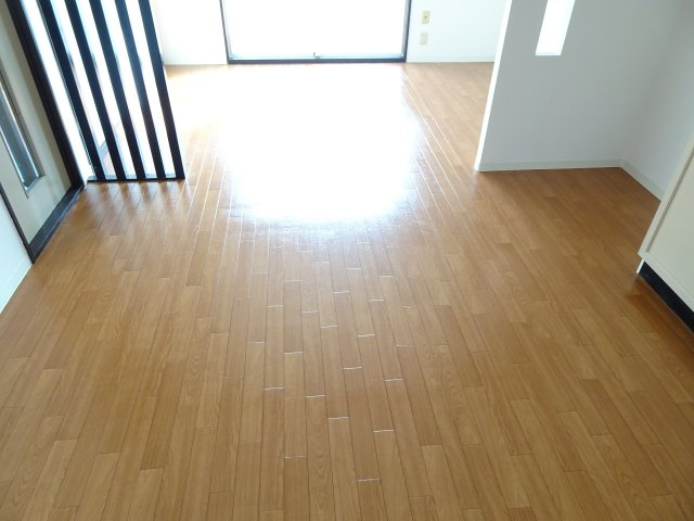 アーバンライフ久世の居間・リビング